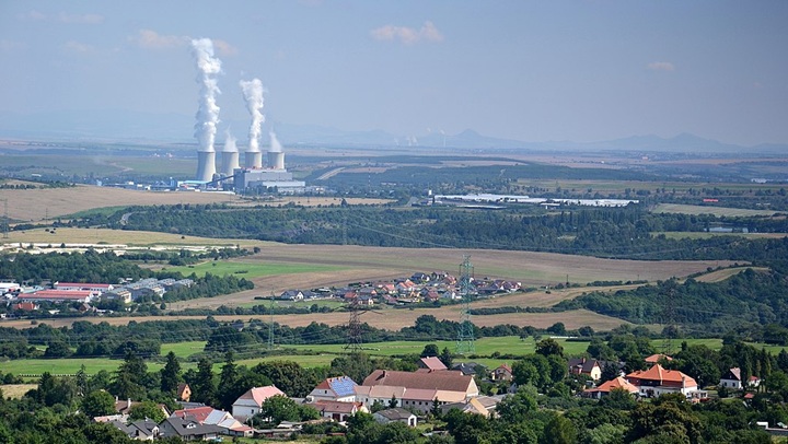 Elektrownia Tušimice, fot. Petr Kinšt / Wikipedia (CC BY-SA 3.0)