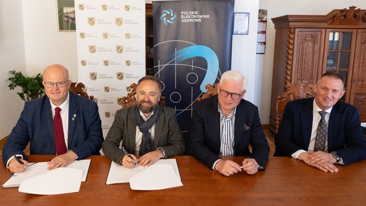 PEJ i Powiat Wejherowski podpisały porozumienie drogowe, fot. PEJ